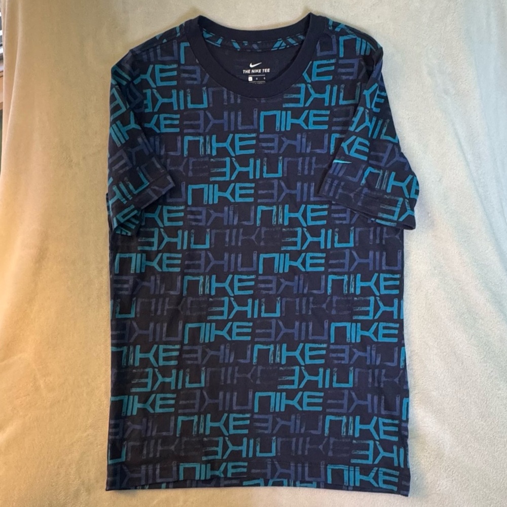 Nike All Over Print T-shirt Boys Youth Large Blue Short Sleeve EUC
